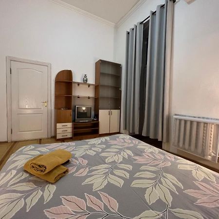 Apartment In The Historic Center Kiev Buitenkant foto