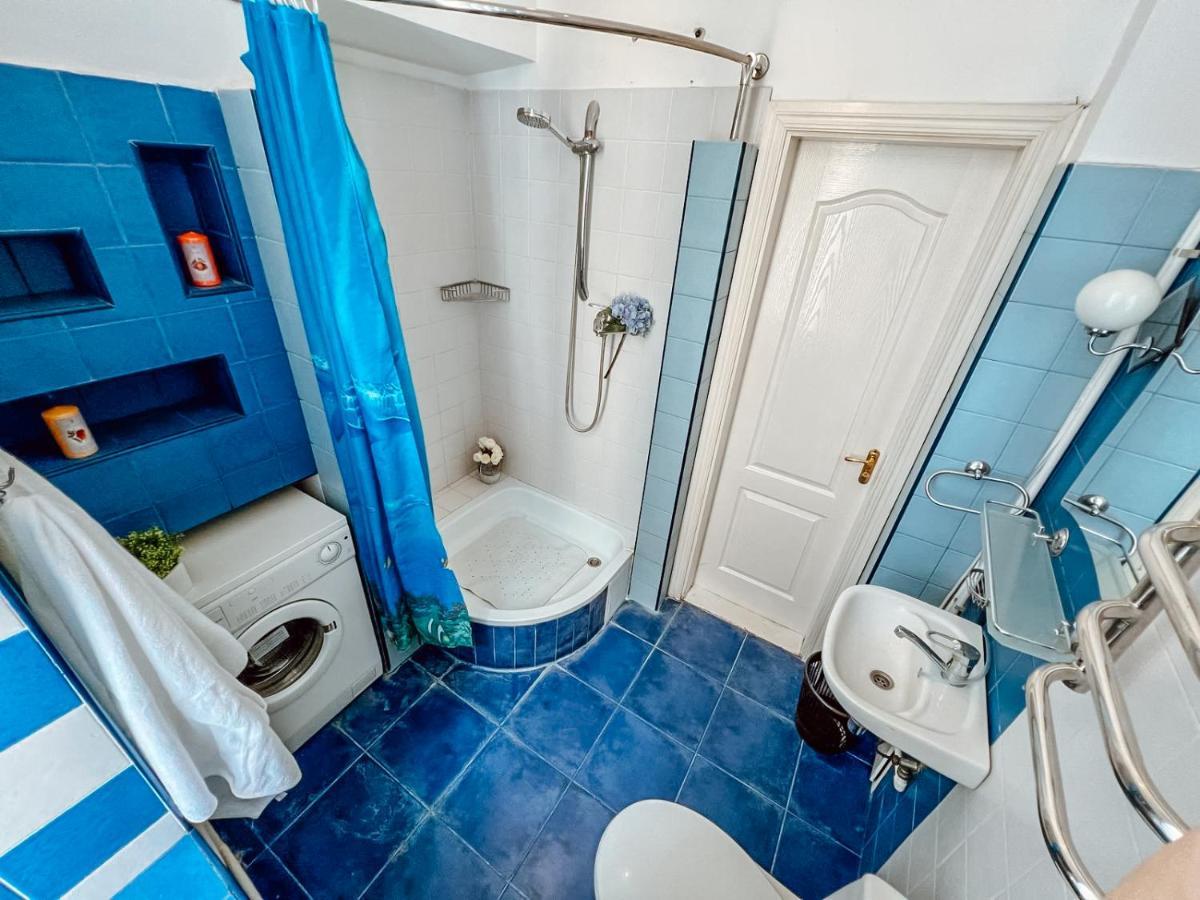 Apartment In The Historic Center Kiev Buitenkant foto
