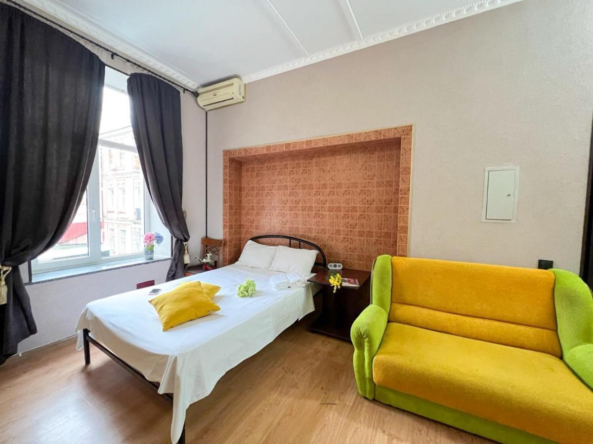 Apartment In The Historic Center Kiev Buitenkant foto