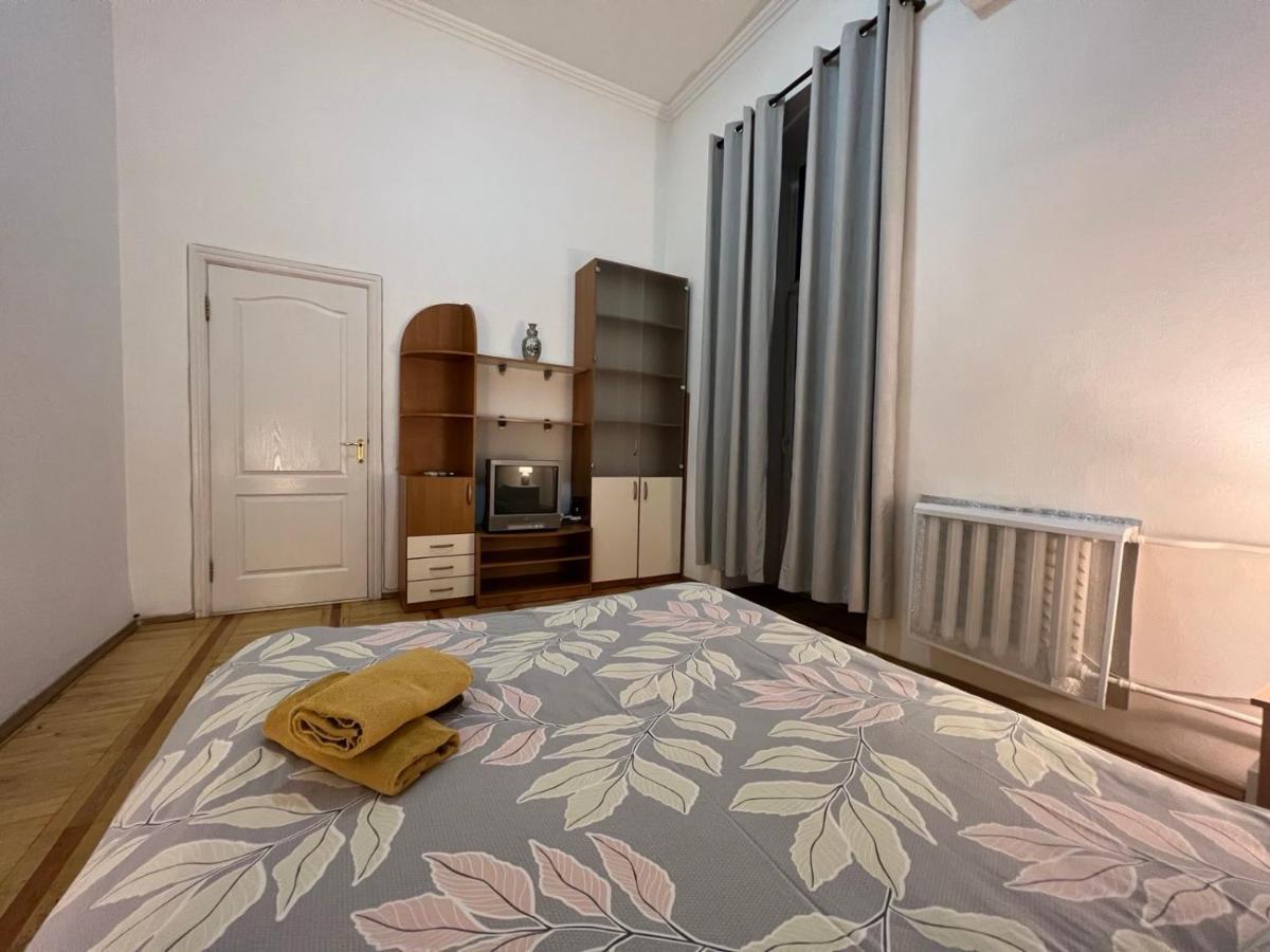 Apartment In The Historic Center Kiev Buitenkant foto