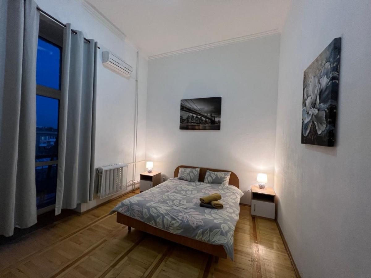 Apartment In The Historic Center Kiev Buitenkant foto