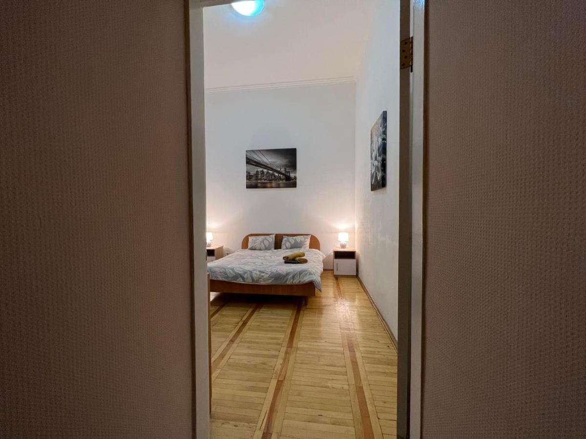 Apartment In The Historic Center Kiev Buitenkant foto