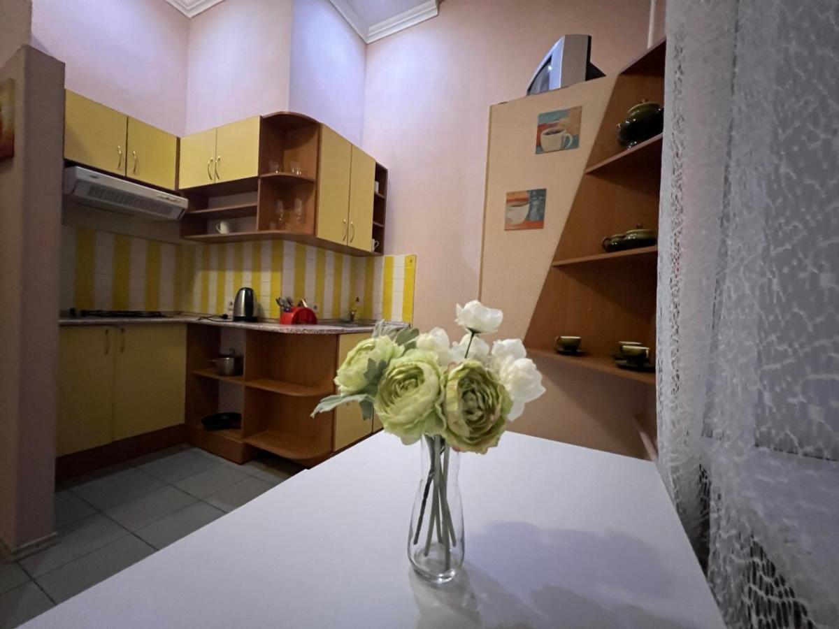Apartment In The Historic Center Kiev Buitenkant foto