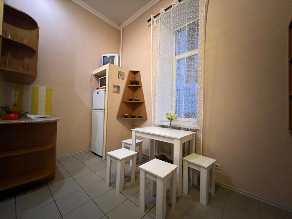Apartment In The Historic Center Kiev Buitenkant foto
